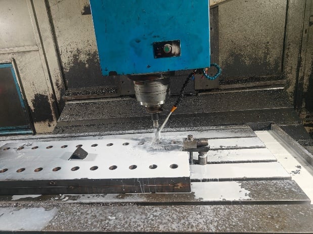 CNC Drilling Machine / VMC