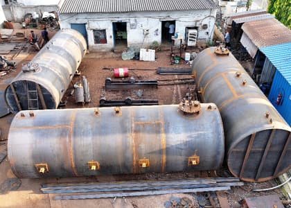 Tanks photo 3